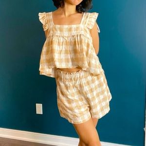 TWO PIECE PICNIC VIBES SHORT SET :)